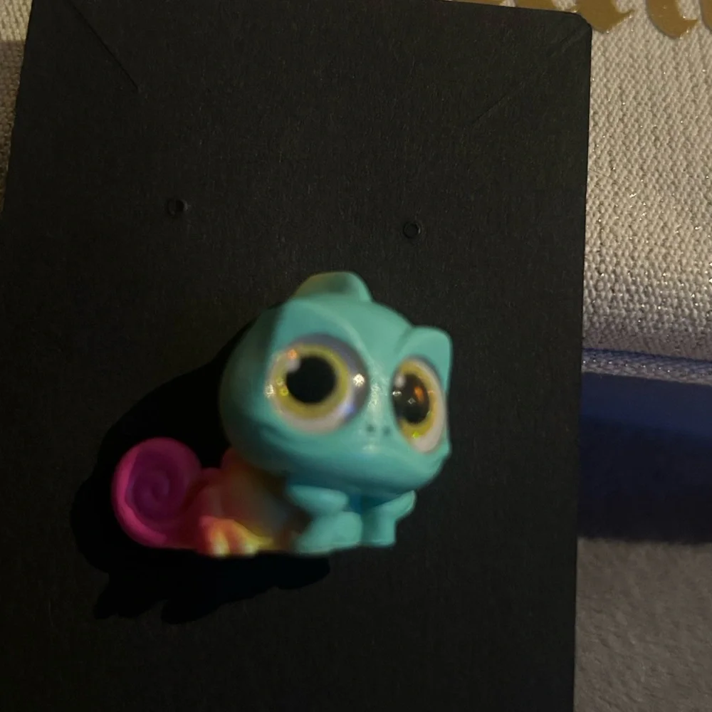 Colorful Pascal Pin - Picture 2 of 3